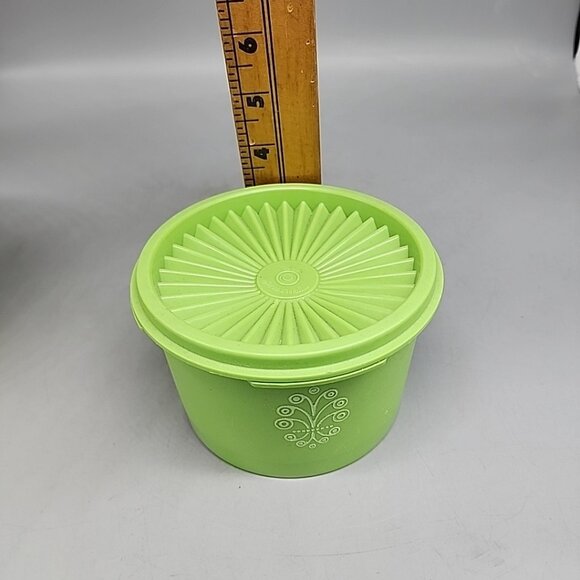 Vintage Tupperware Harvest Yellow & Green 2 Piece Canister Set With Lids - Picture 6 of 7